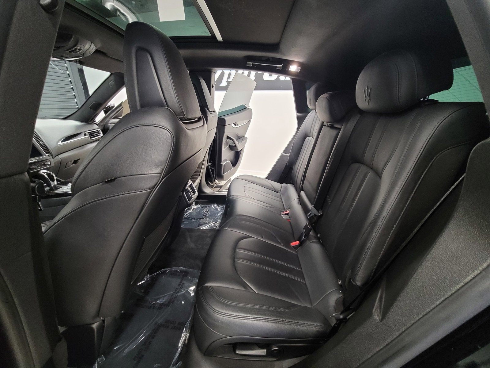 Used 2018 Maserati Levante GranSport image 34