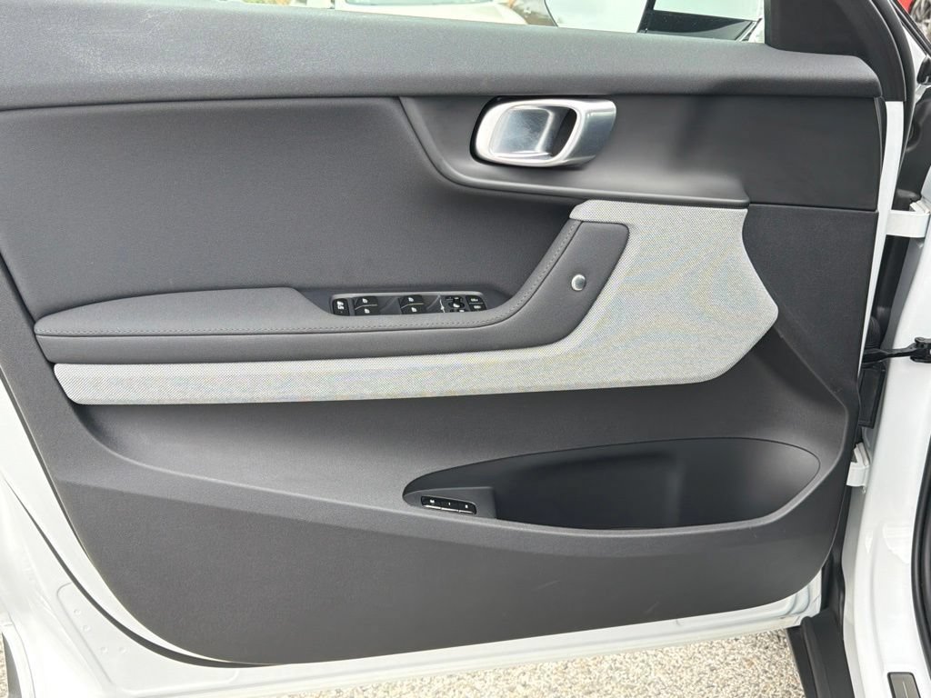 Used 2023 Polestar Polestar 2 AWD/4WD image 17