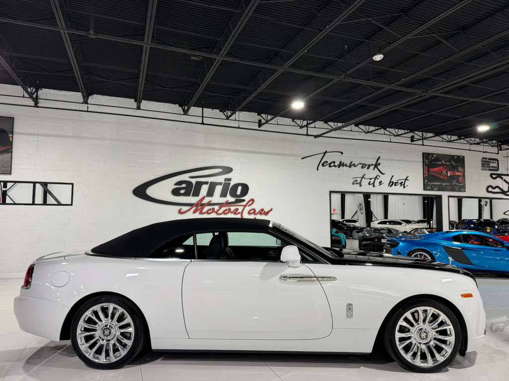 Used 2019 Rolls-Royce Dawn image 16