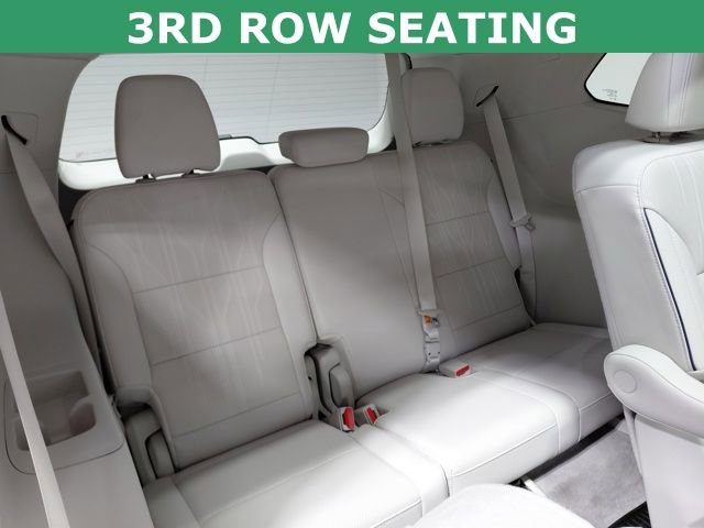 Used 2025 Buick Enclave Avenir w/ LPO, All-Weather Package image 6