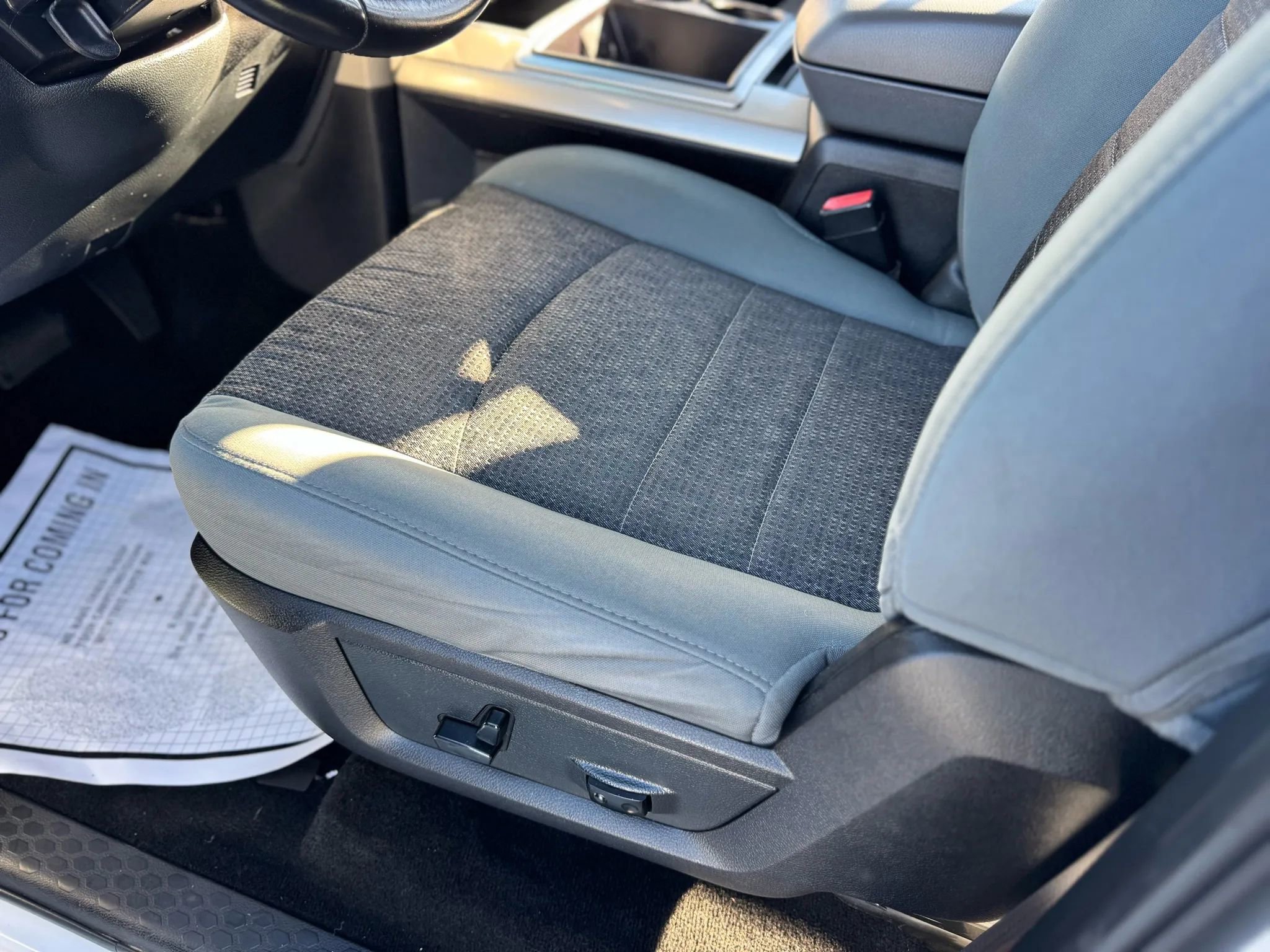 Used 2015 RAM 1500 Lone Star image 18