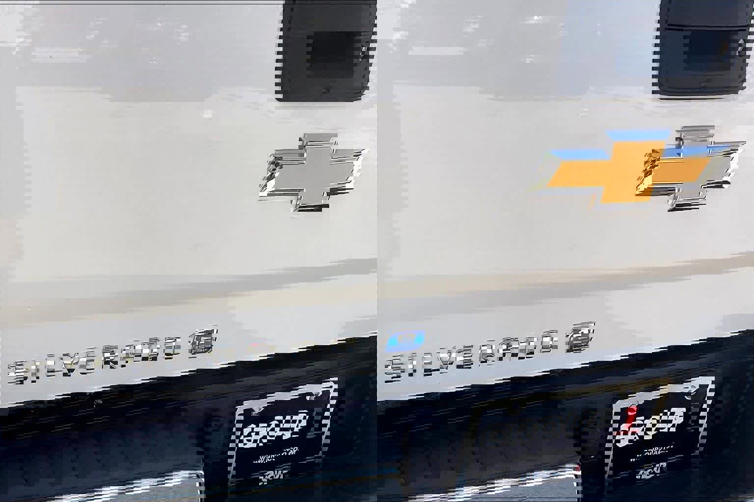 Used 2018 Chevrolet Silverado 1500 LT w/ LT Eassist Package image 32