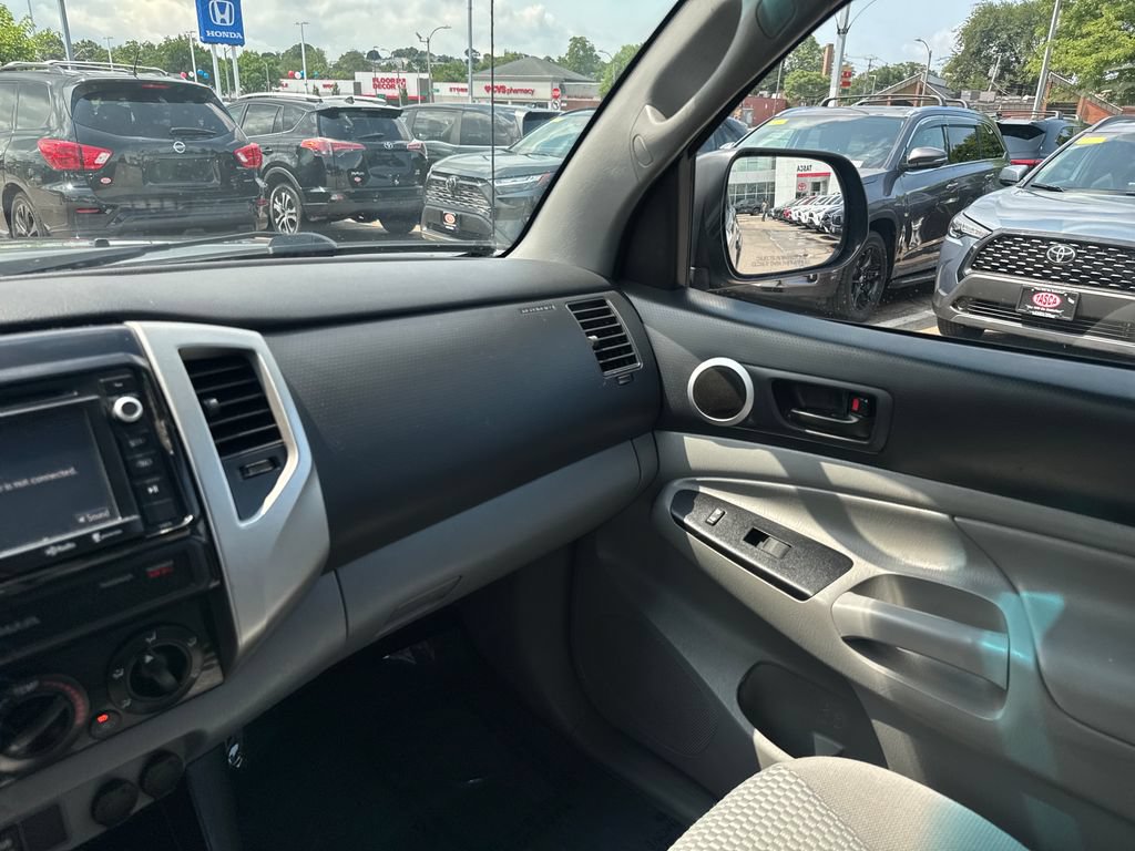 Used 2015 Toyota Tacoma 4x4 Double Cab w/ SR5 Package image 28