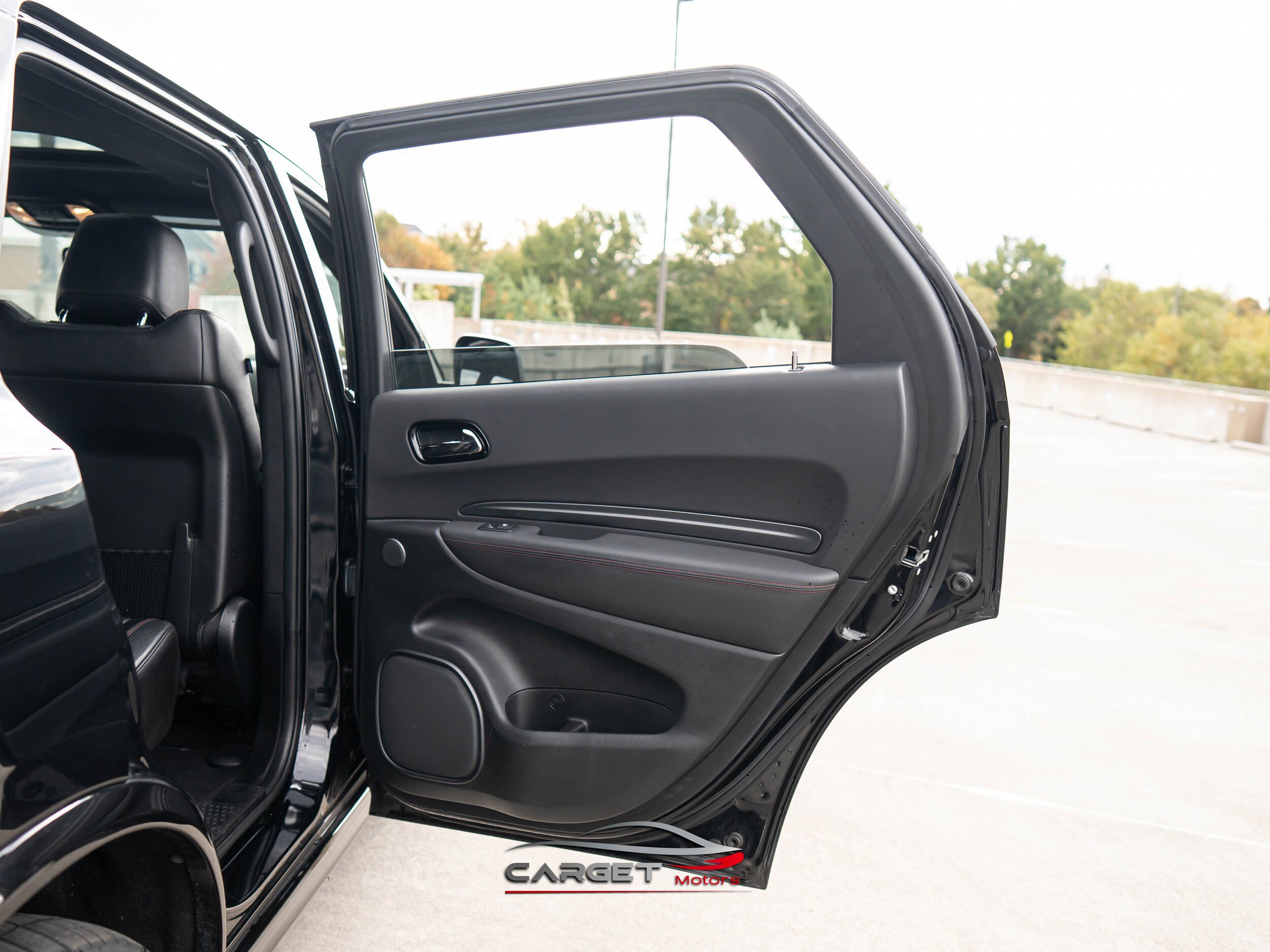 Used 2021 Dodge Durango R/T w/ Tow 'N Go Package AWD/4WD image 45