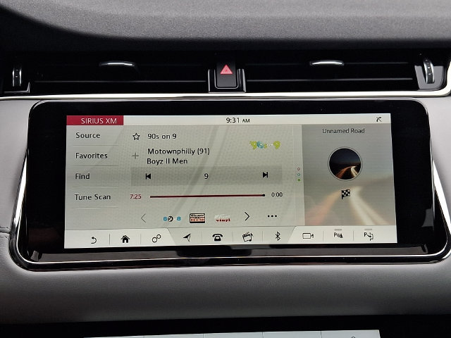 Used 2020 Land Rover Range Rover Evoque R-Dynamic HSE AWD/4WD image 21