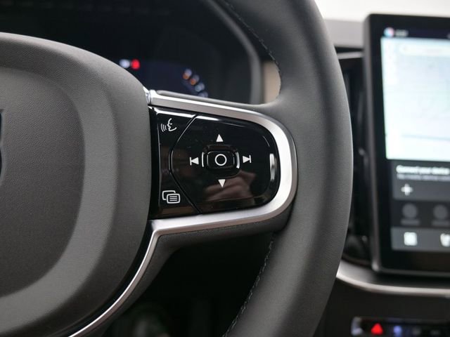 New 2026 Volvo XC90 B6 Plus w/ Protection Package Premier image 25