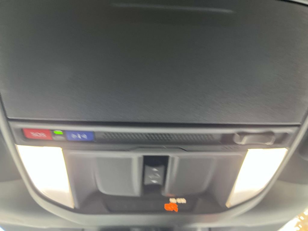 Used 2025 Subaru Forester Premium w/ Convenience Package #2 image 16