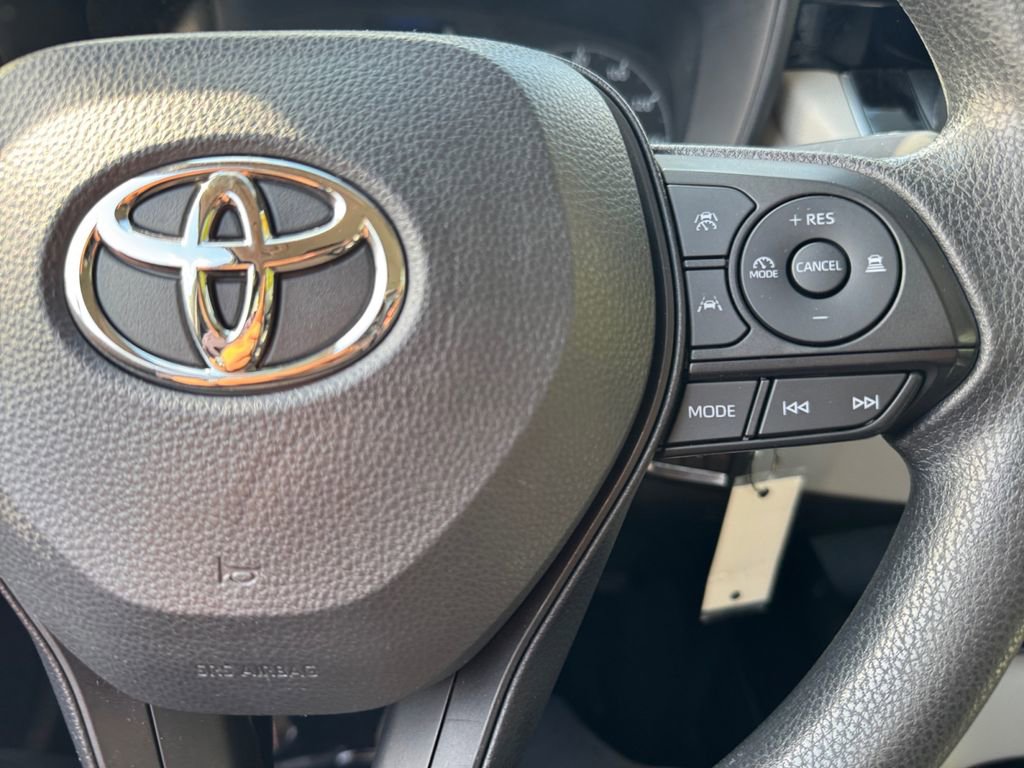 Used 2024 Toyota Corolla LE FWD image 30