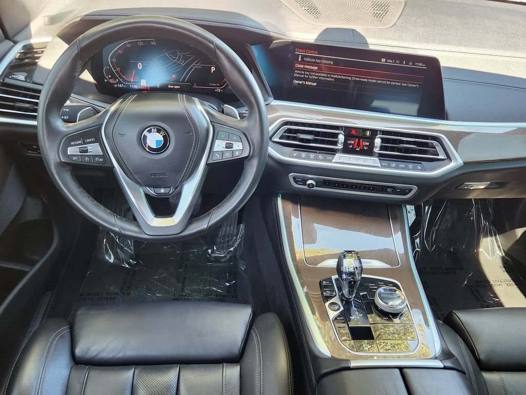 Used 2022 BMW X5 xDrive40i w/ Executive Package AWD/4WD image 3