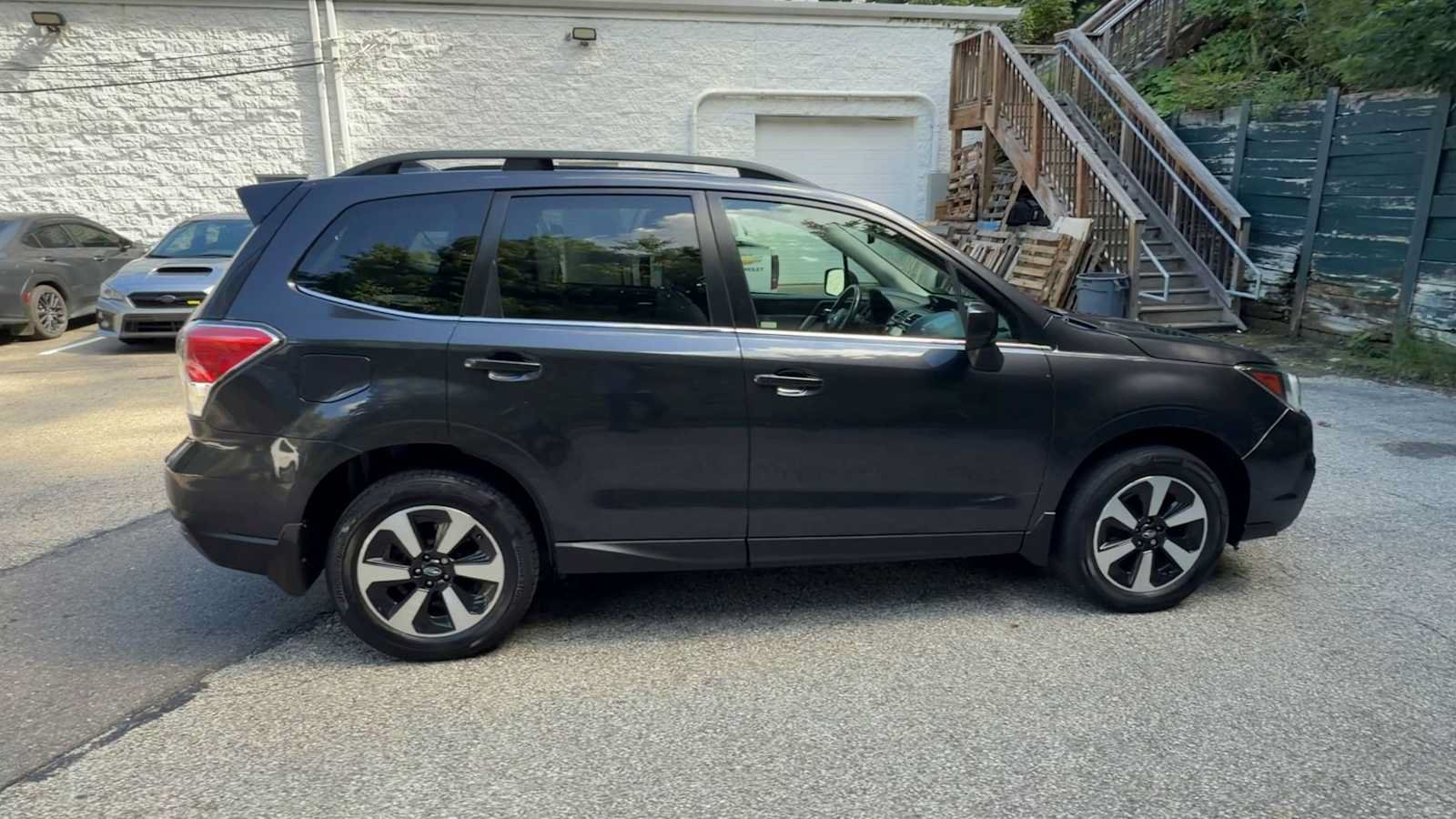 Used 2018 Subaru Forester 2.5i Limited w/ Popular Package #3B AWD/4WD image 9