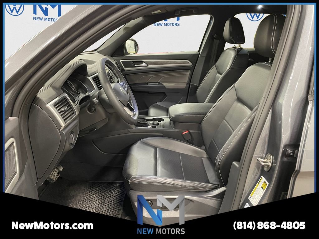 Used 2021 Volkswagen Atlas Cross Sport SE w/ Panoramic Sunroof Package image 9