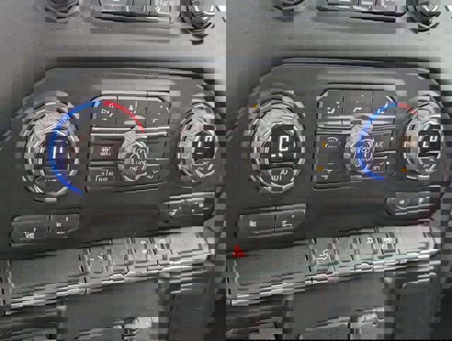 Certified 2021 Chevrolet Silverado 1500 RST image 16