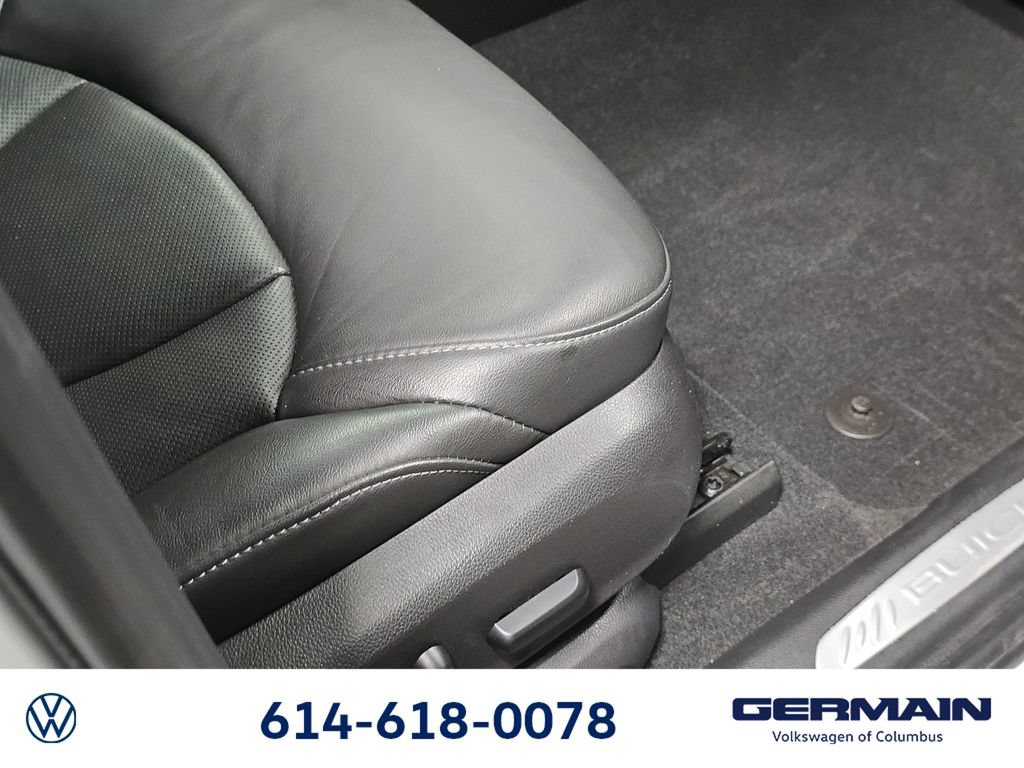 Used 2020 Buick Envision Premium AWD/4WD image 29