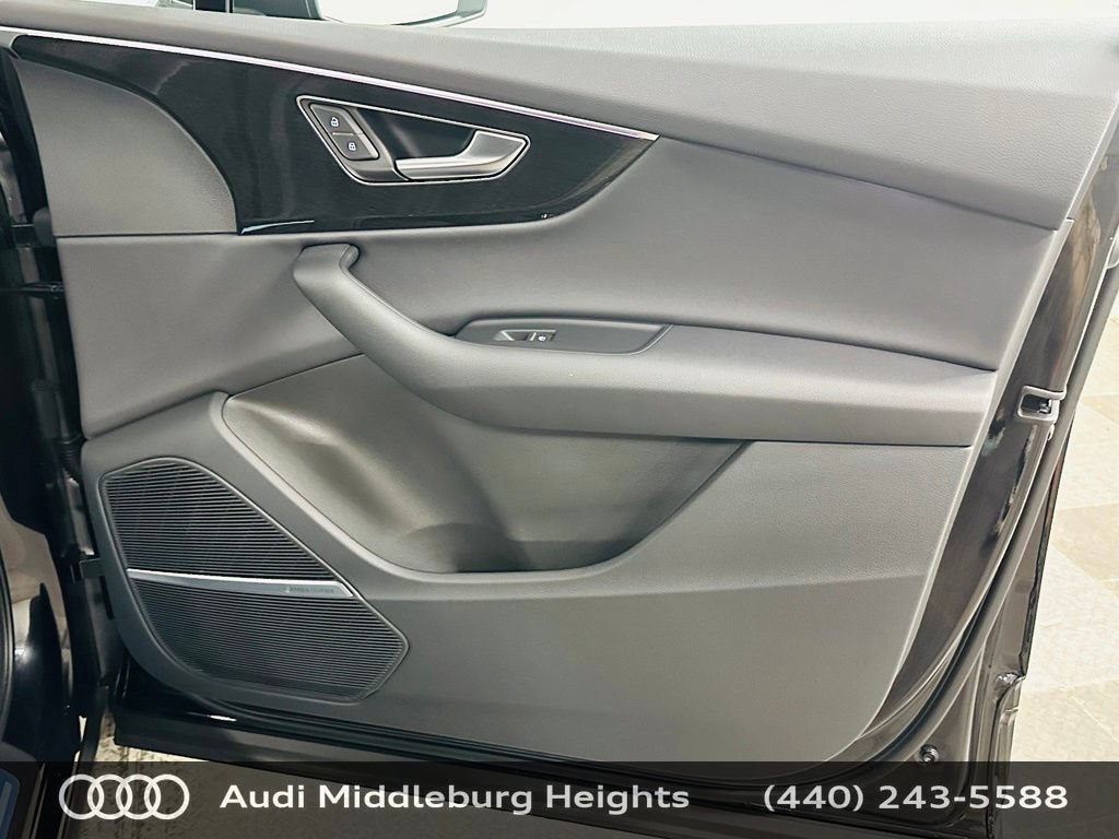 Certified 2026 Audi Q7 3.0T Premium w/ Convenience Plus Package AWD/4WD image 30