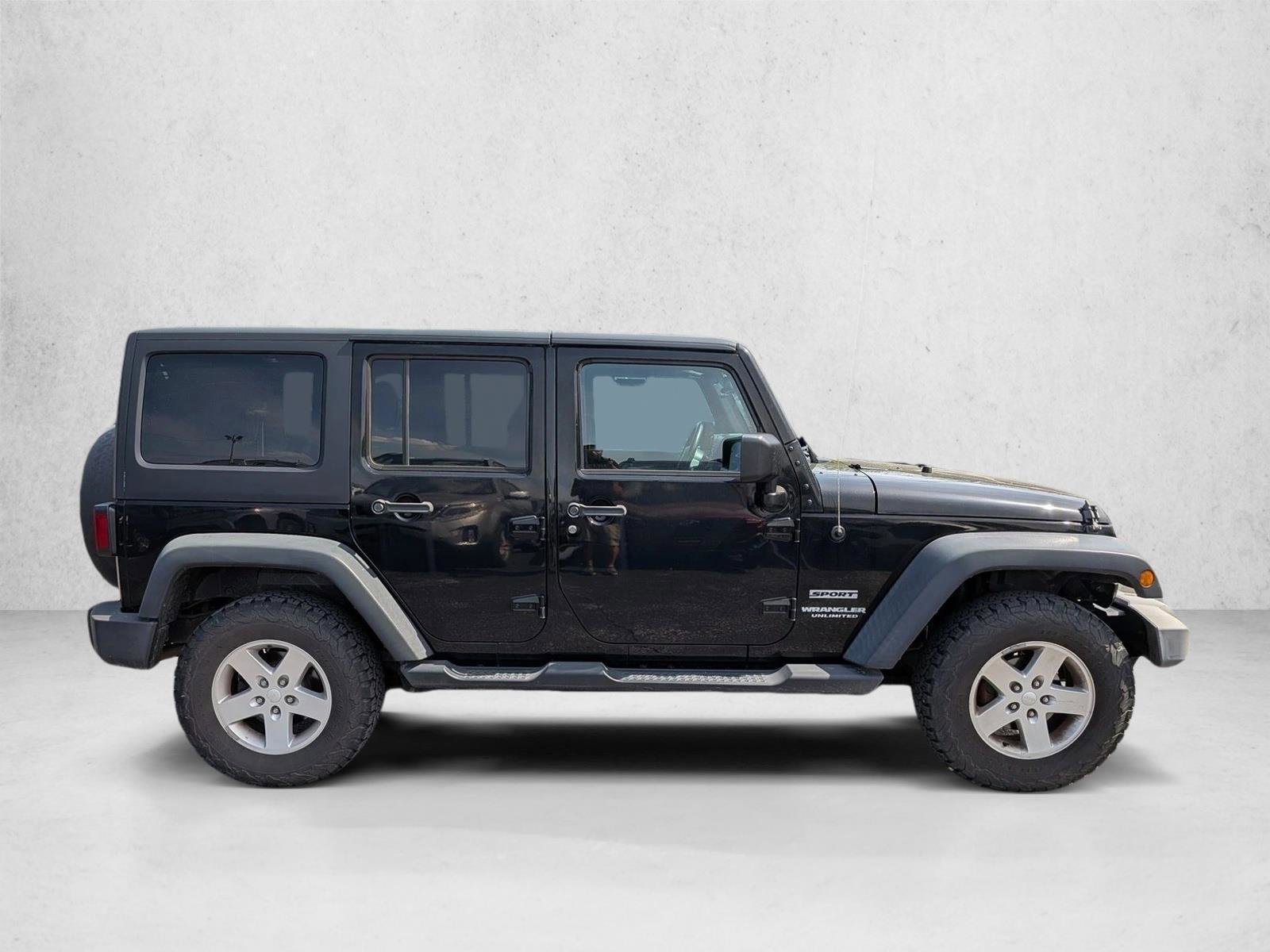 Used 2017 Jeep Wrangler Unlimited Sport w/ Quick Order Package 24S AWD/4WD image 4
