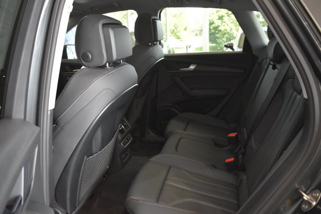 Used 2025 Audi Q5 2.0T Premium Plus w/ Premium Plus Package AWD/4WD image 25