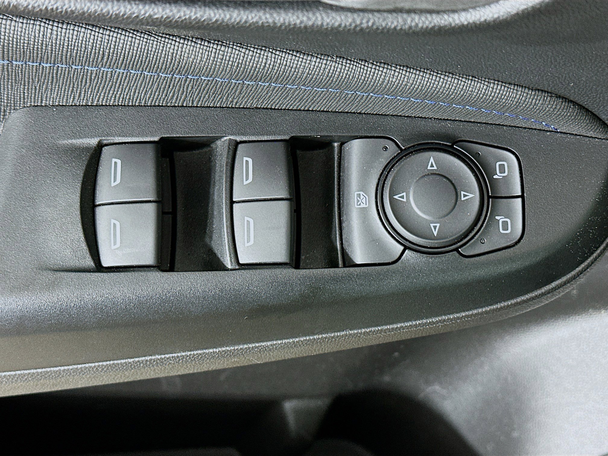 Used 2025 Buick Envista Sport Touring FWD image 15