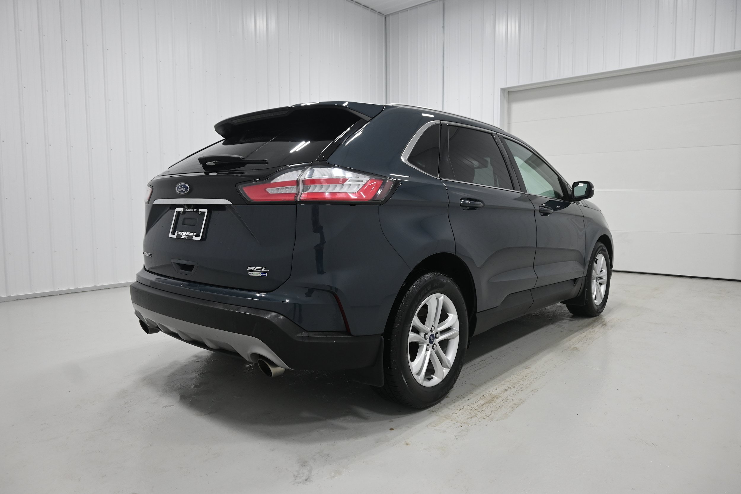 Used 2019 Ford Edge SEL AWD/4WD image 32