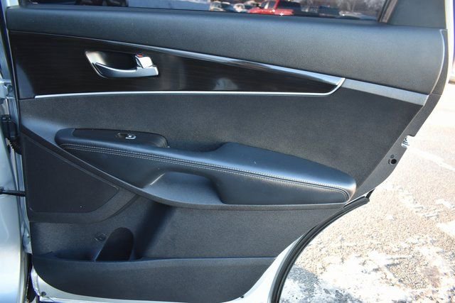 Used 2019 Kia Sorento LX image 36