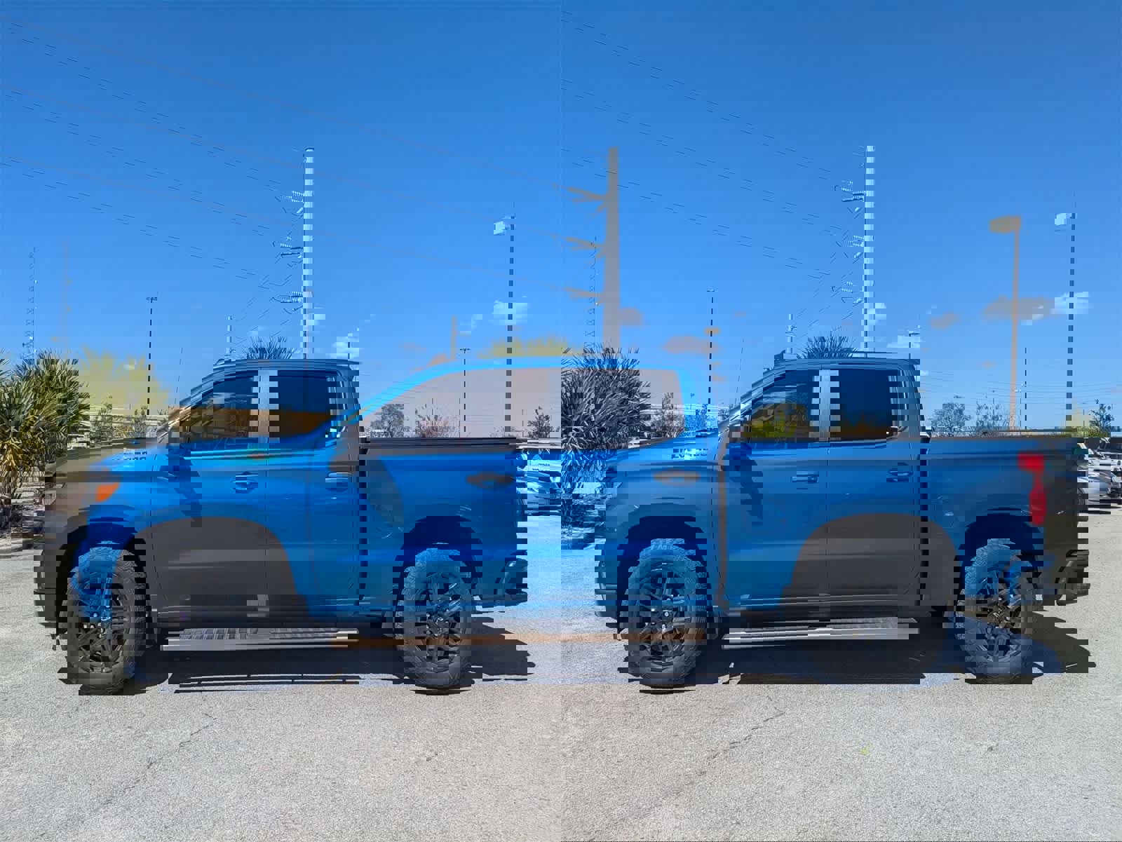 Used 2023 Chevrolet Silverado 1500 Custom w/ LPO, Dark Essentials Package image 7