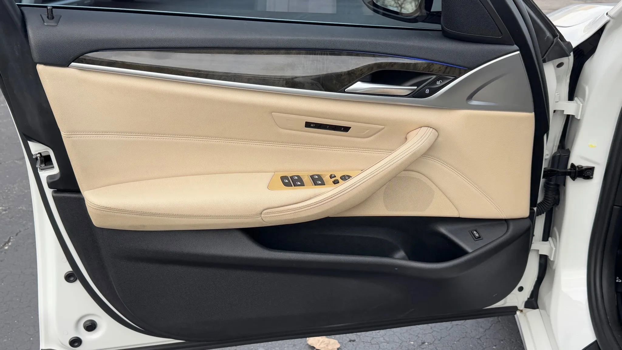 Used 2017 BMW 530i image 11