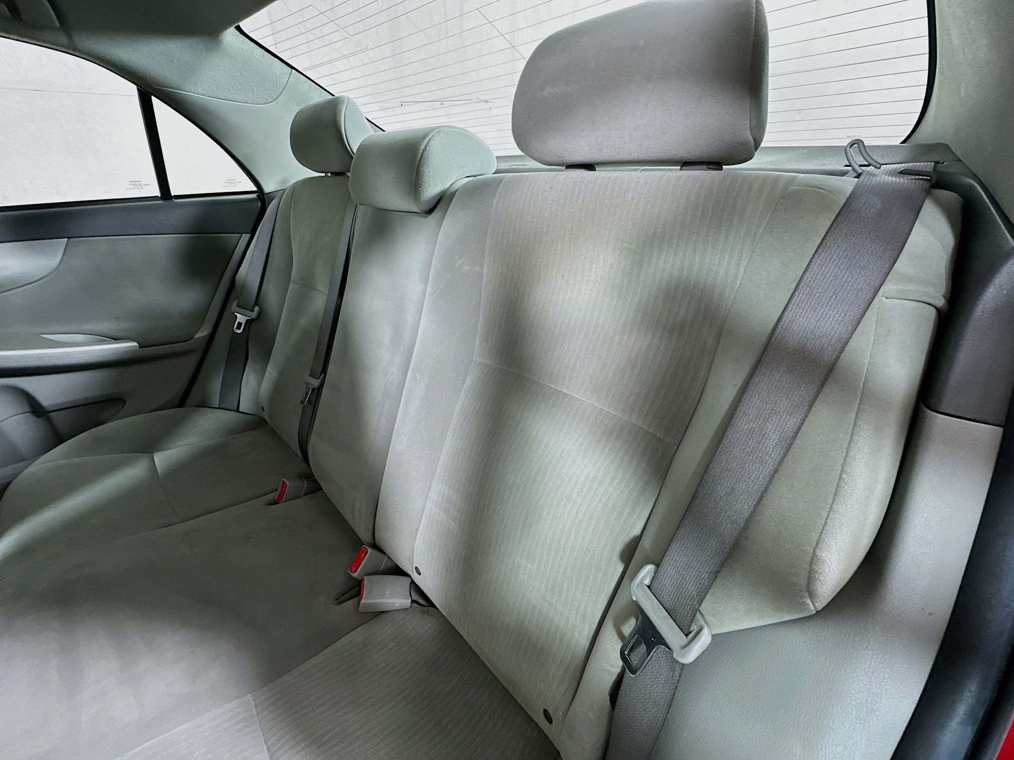 Used 2010 Toyota Corolla LE image 21