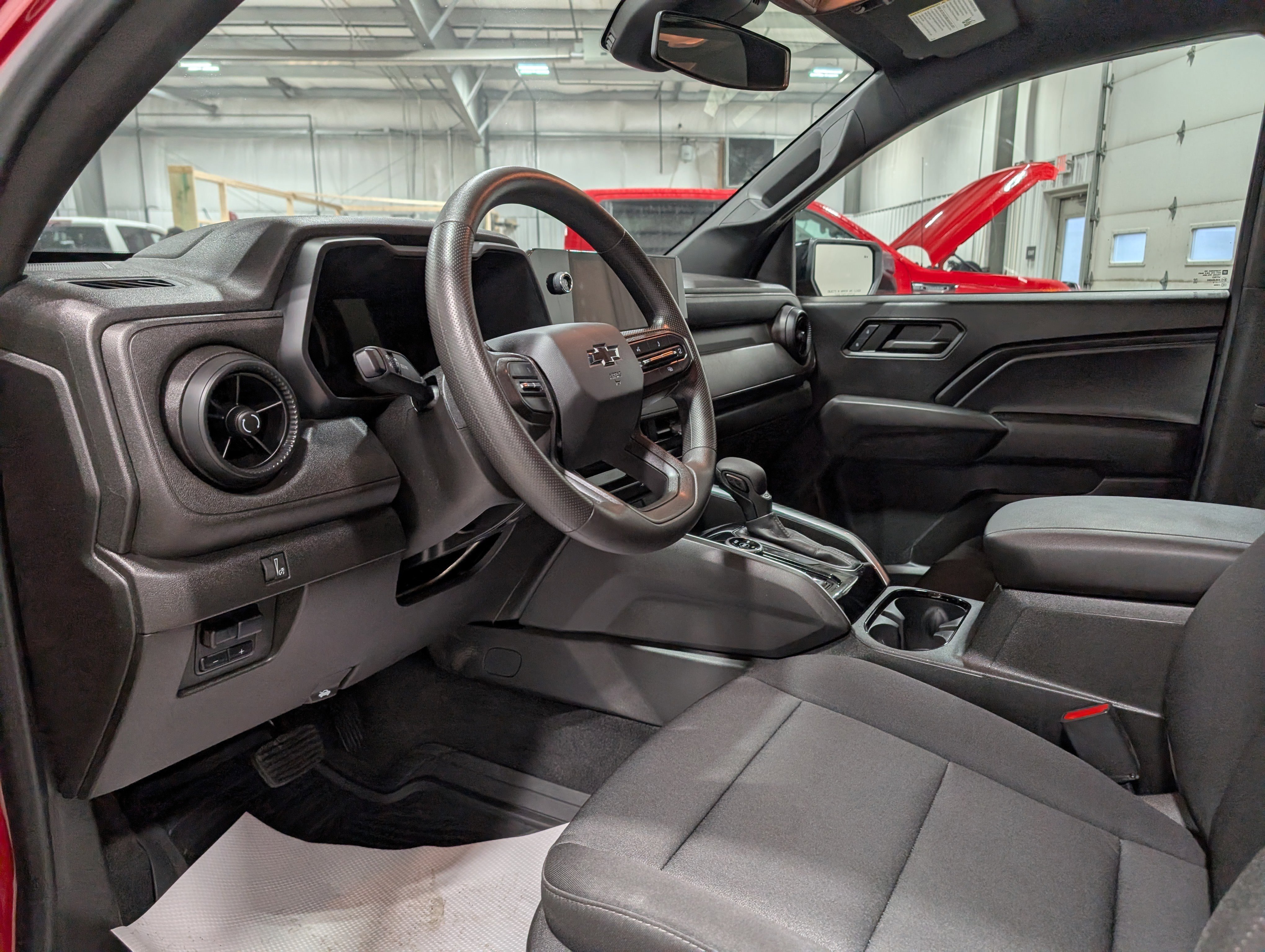 Used 2024 Chevrolet Colorado Trail Boss w/ Advanced Trailering Package image 15