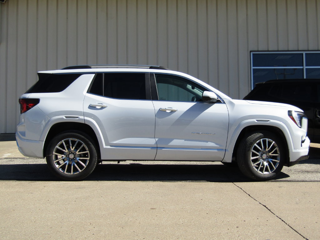 New 2027 GMC Terrain Denali AWD/4WD image 2