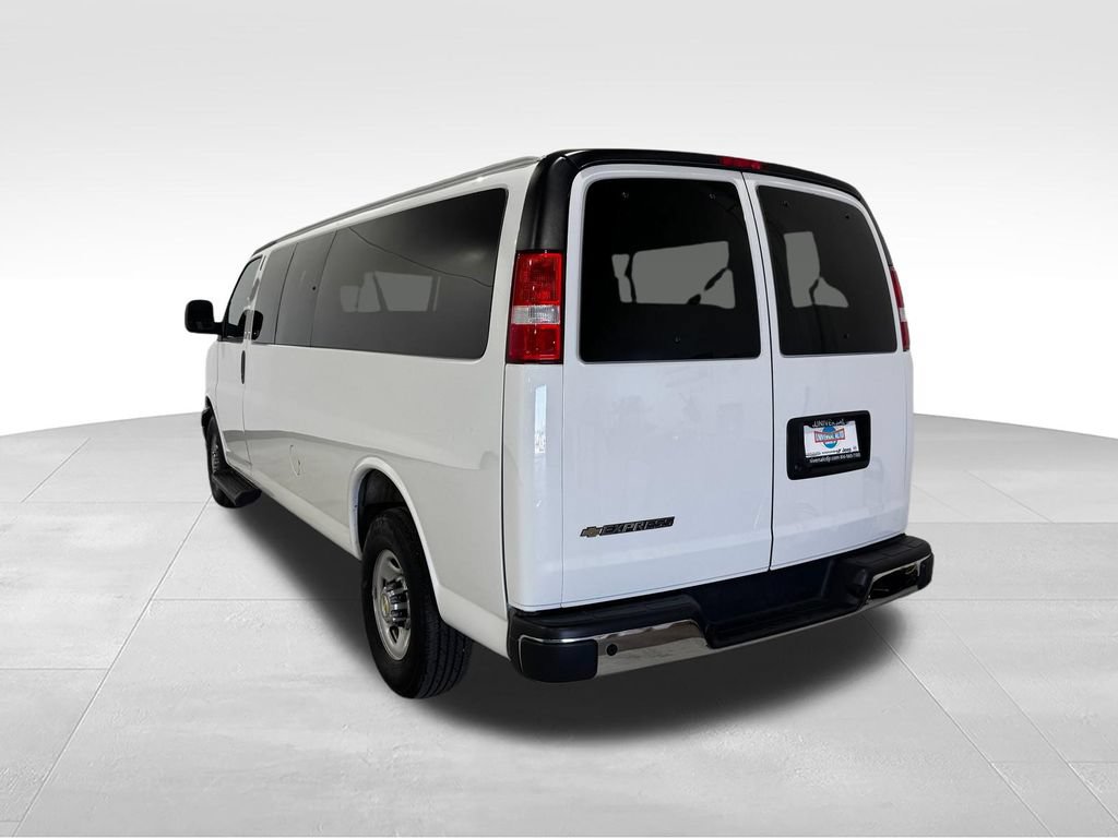 Used 2025 Chevrolet Express 3500 LT w/ LT Preferred Equipment Group RWD image 27