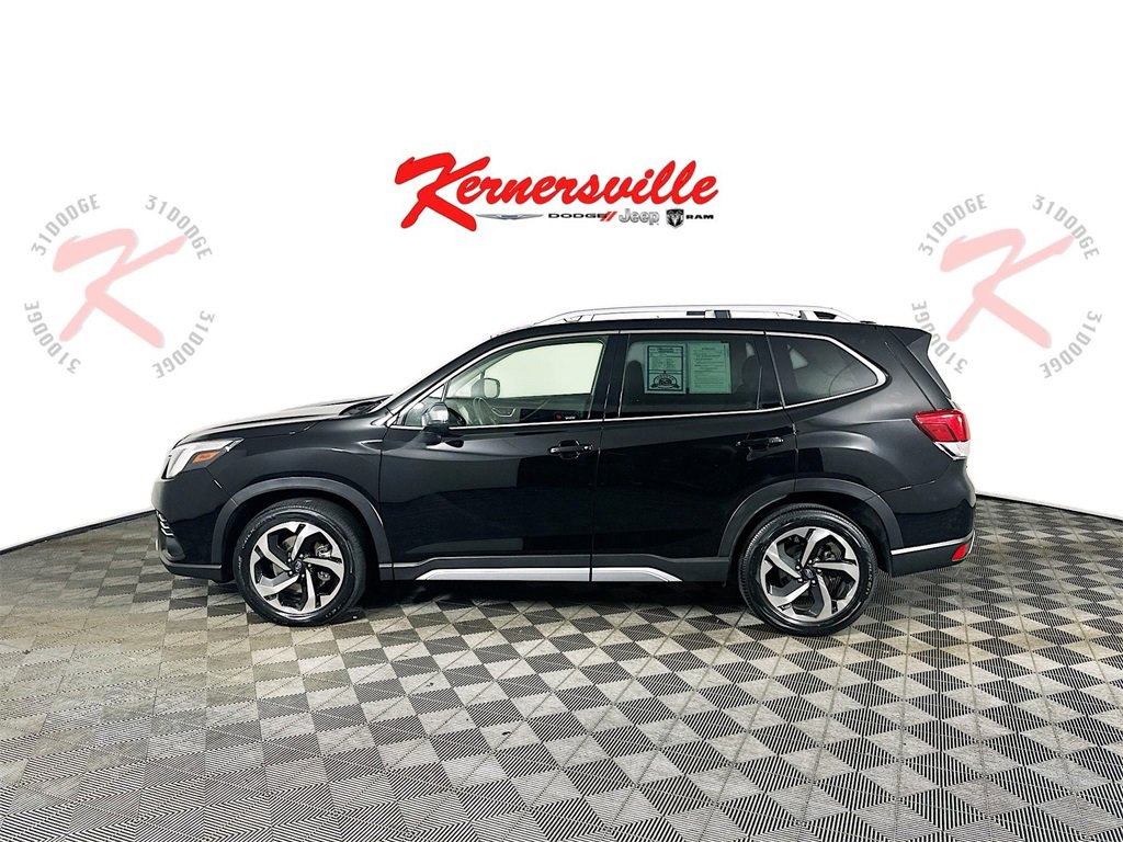 Used 2022 Subaru Forester Touring w/ Popular Package #2 image 4