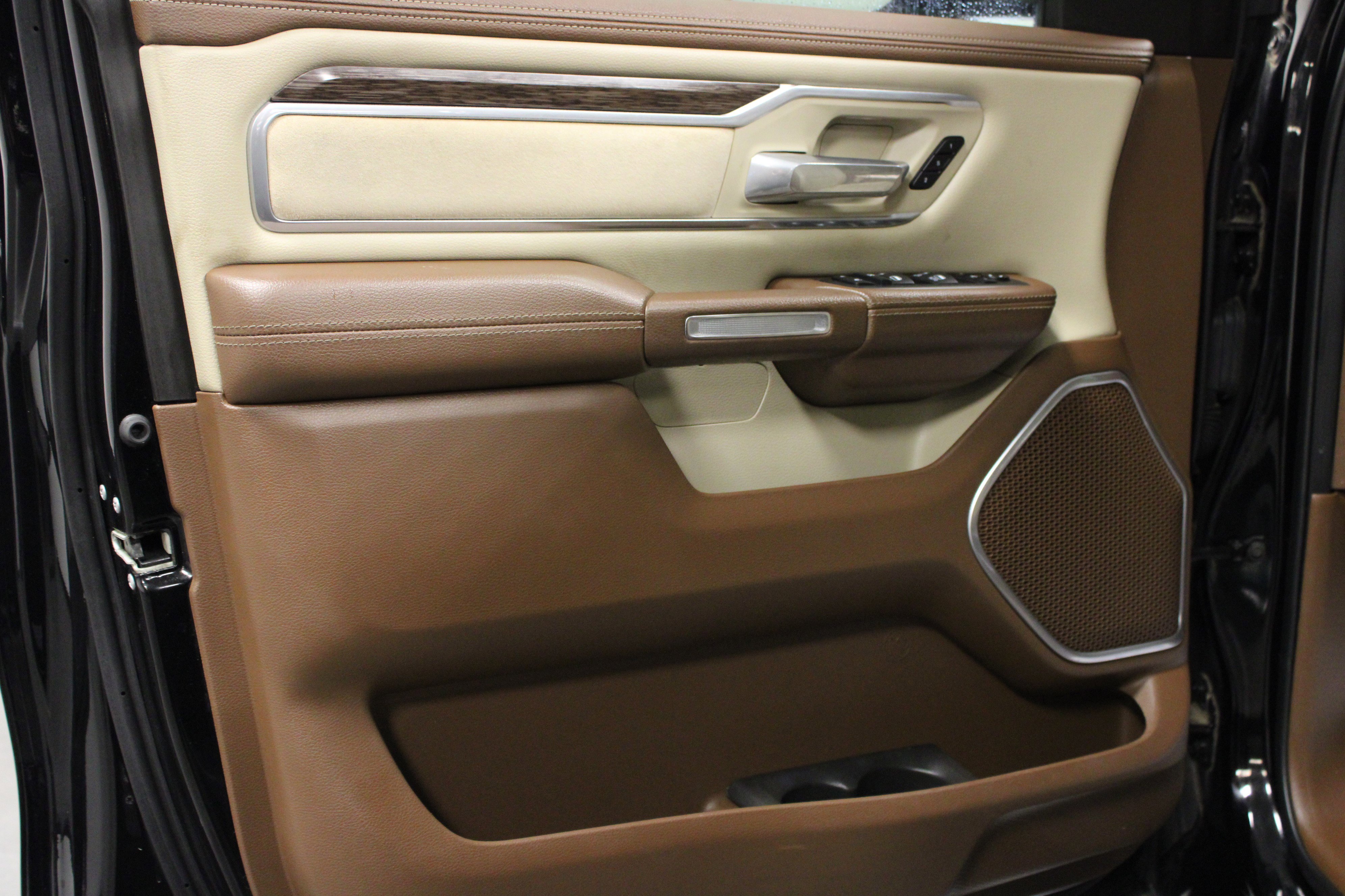 Used 2020 RAM 1500 Laramie image 11