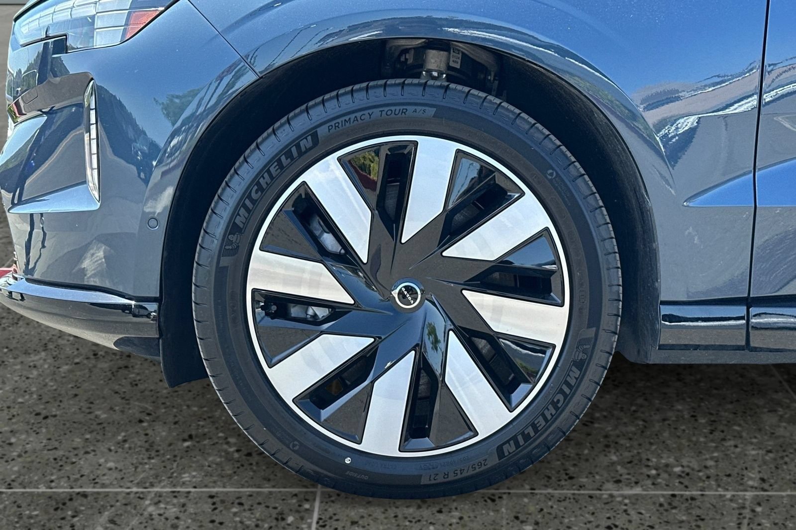 New 2025 Volvo EX90 Ultra AWD/4WD image 11