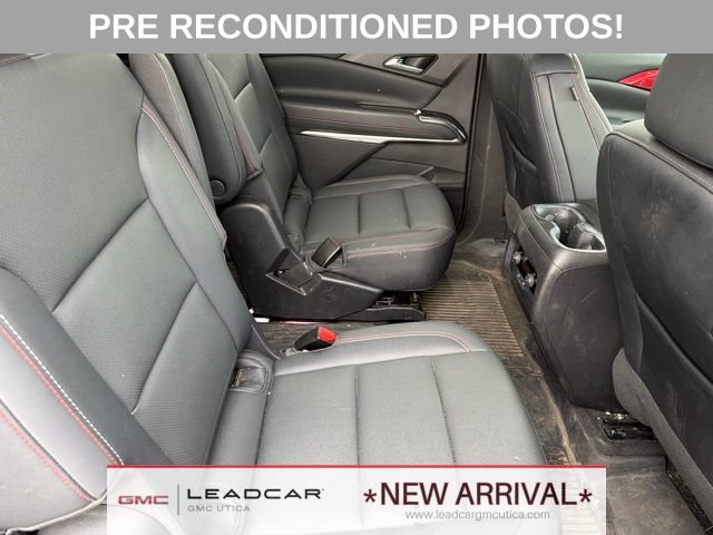 Used 2025 Chevrolet Traverse Z71 w/ LPO, Floor Liner Package AWD/4WD image 14