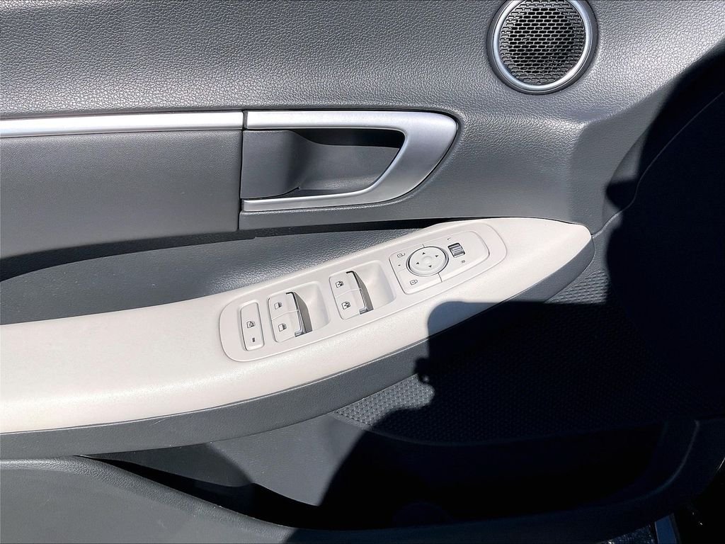 Used 2024 Hyundai Sonata SEL FWD image 35