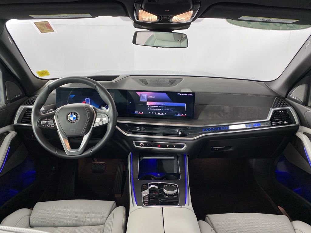 Certified 2024 BMW X5 xDrive40i w/ Premium Package image 2