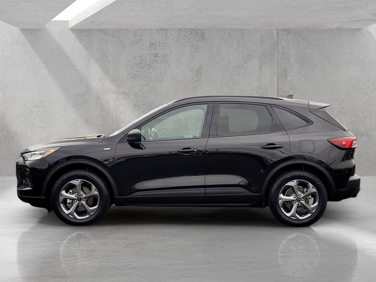Used 2025 Ford Escape ST-Line AWD/4WD image 8