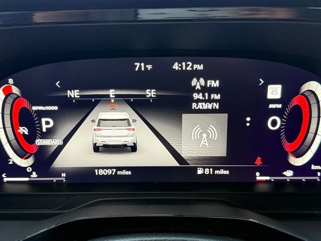 Certified 2023 Nissan Pathfinder Platinum image 33