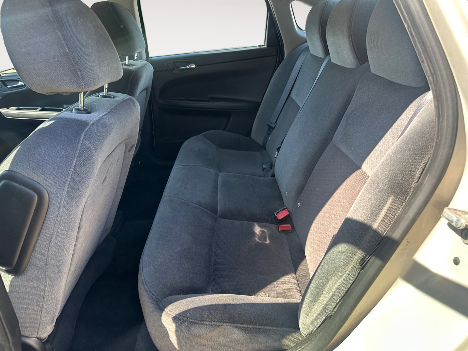 Used 2011 Chevrolet Impala LT FWD image 13