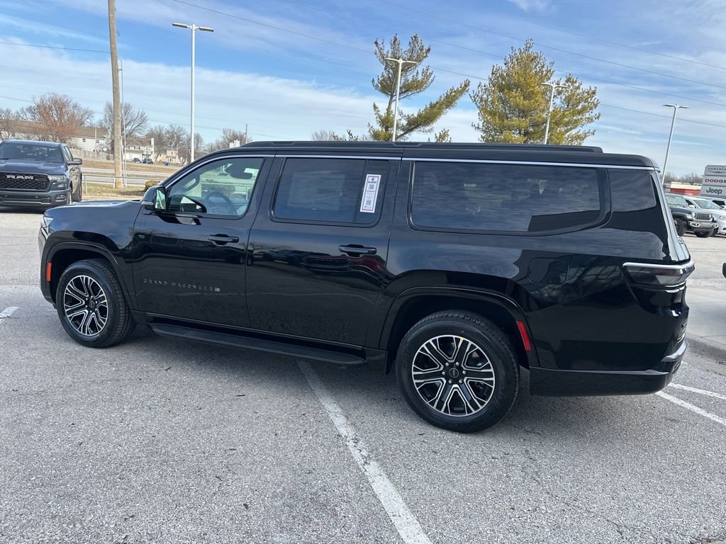 New 2026 Jeep Grand Wagoneer L 4WD w/ Premium Group I image 22