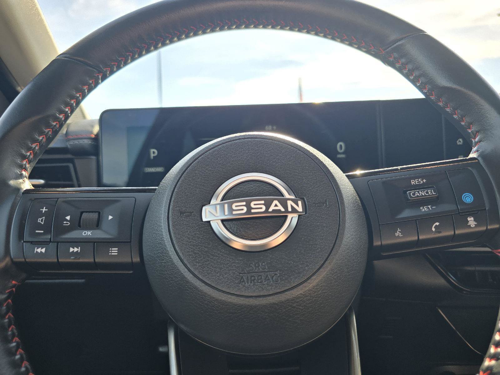Used 2025 Nissan Kicks SR AWD/4WD image 19