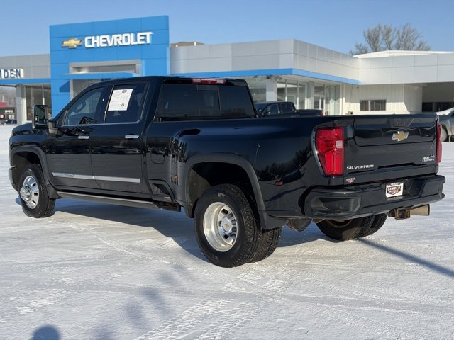 Used 2024 Chevrolet Silverado 3500 High Country image 9
