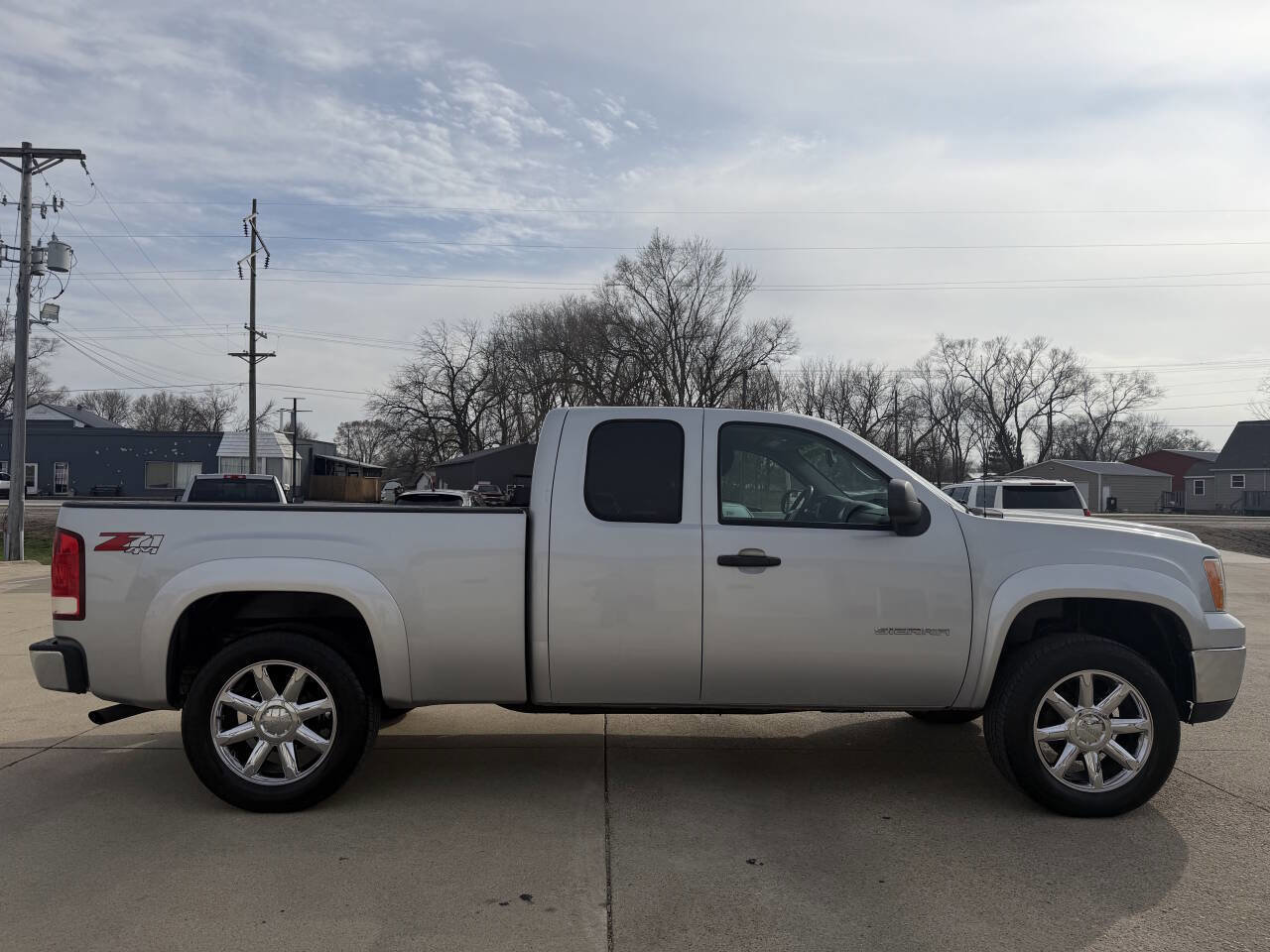 Used 2013 GMC Sierra 1500 SLE w/ Power Tech Package image 3