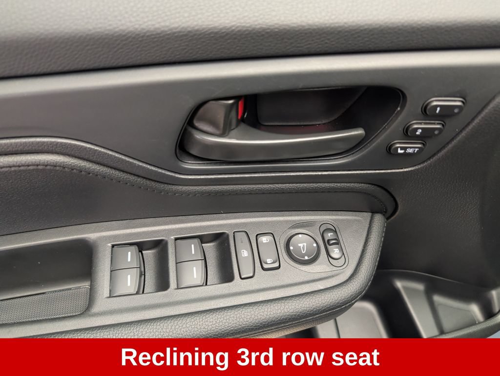 Used 2025 Honda Odyssey Sport-L image 14