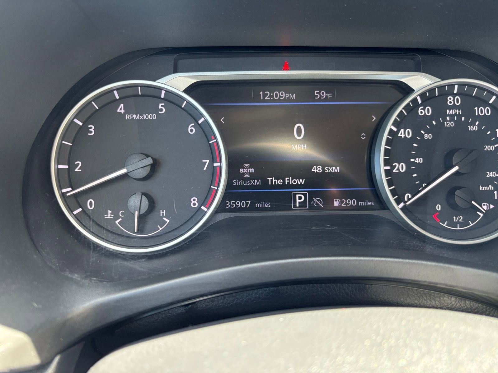 Used 2025 Nissan Sentra SV FWD image 38