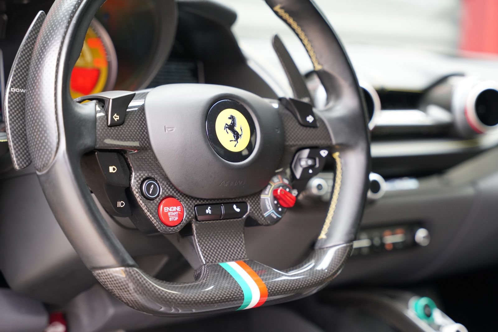 Used 2019 Ferrari 812 Superfast RWD image 24