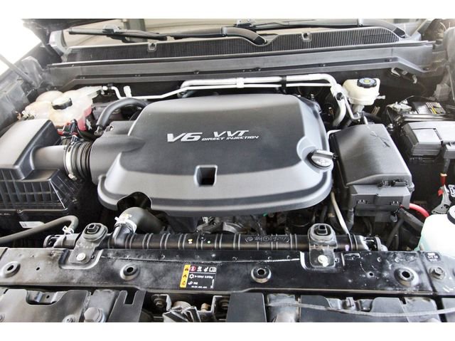 Used 2017 Chevrolet Colorado Z71 w/ Z71 Midnight Edition AWD/4WD image 31