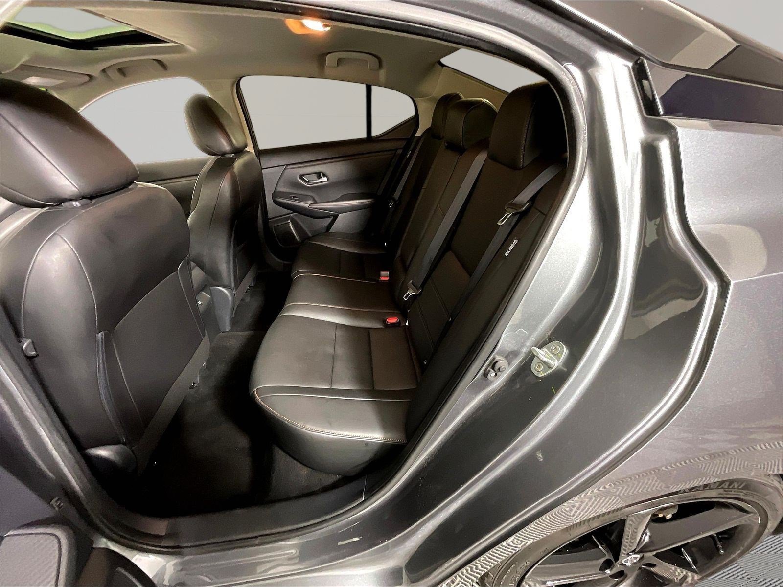 Used 2021 Nissan Sentra SR w/ SR Premium Package FWD image 22
