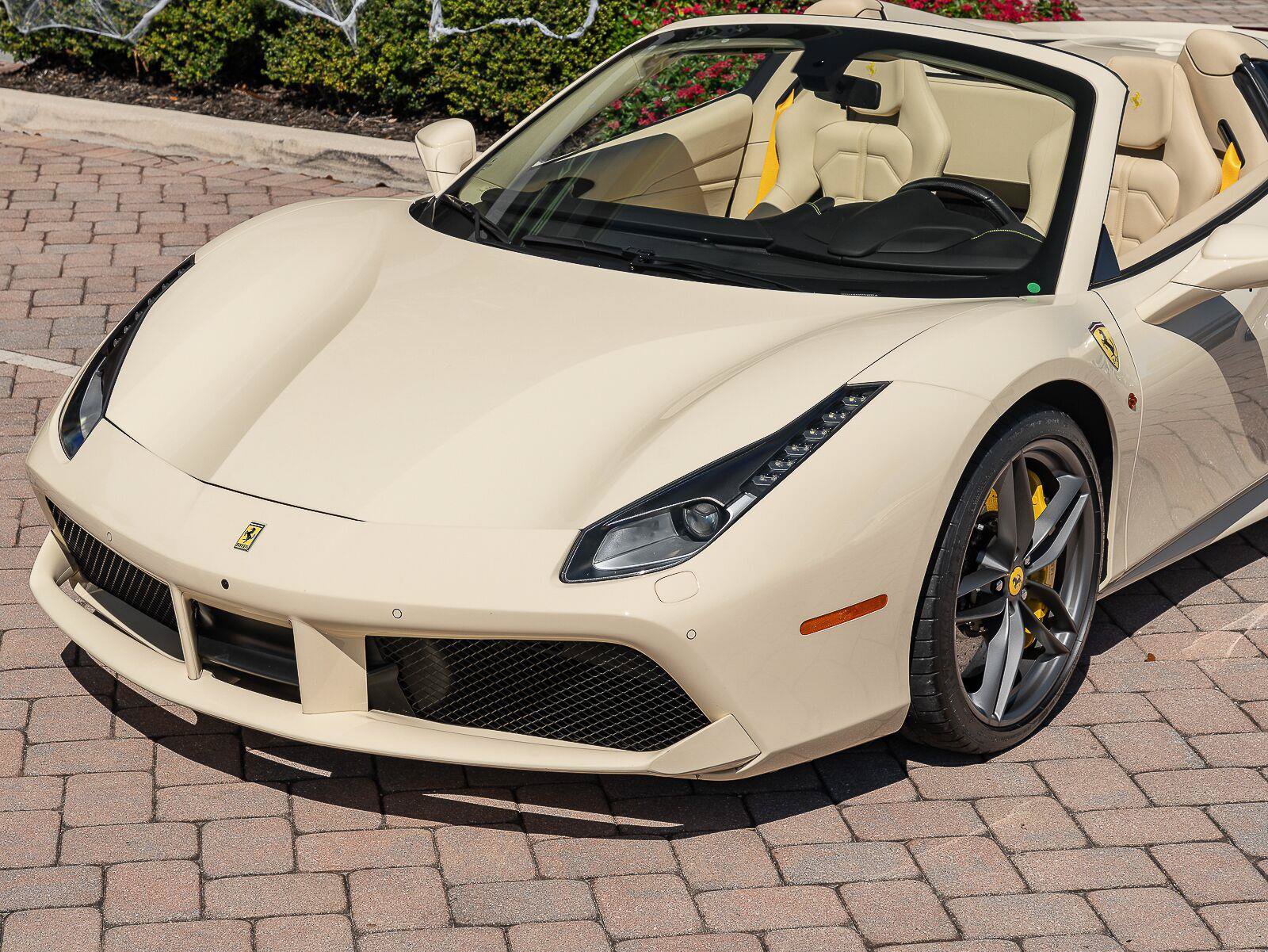 Used 2016 Ferrari 488 Spider RWD image 11