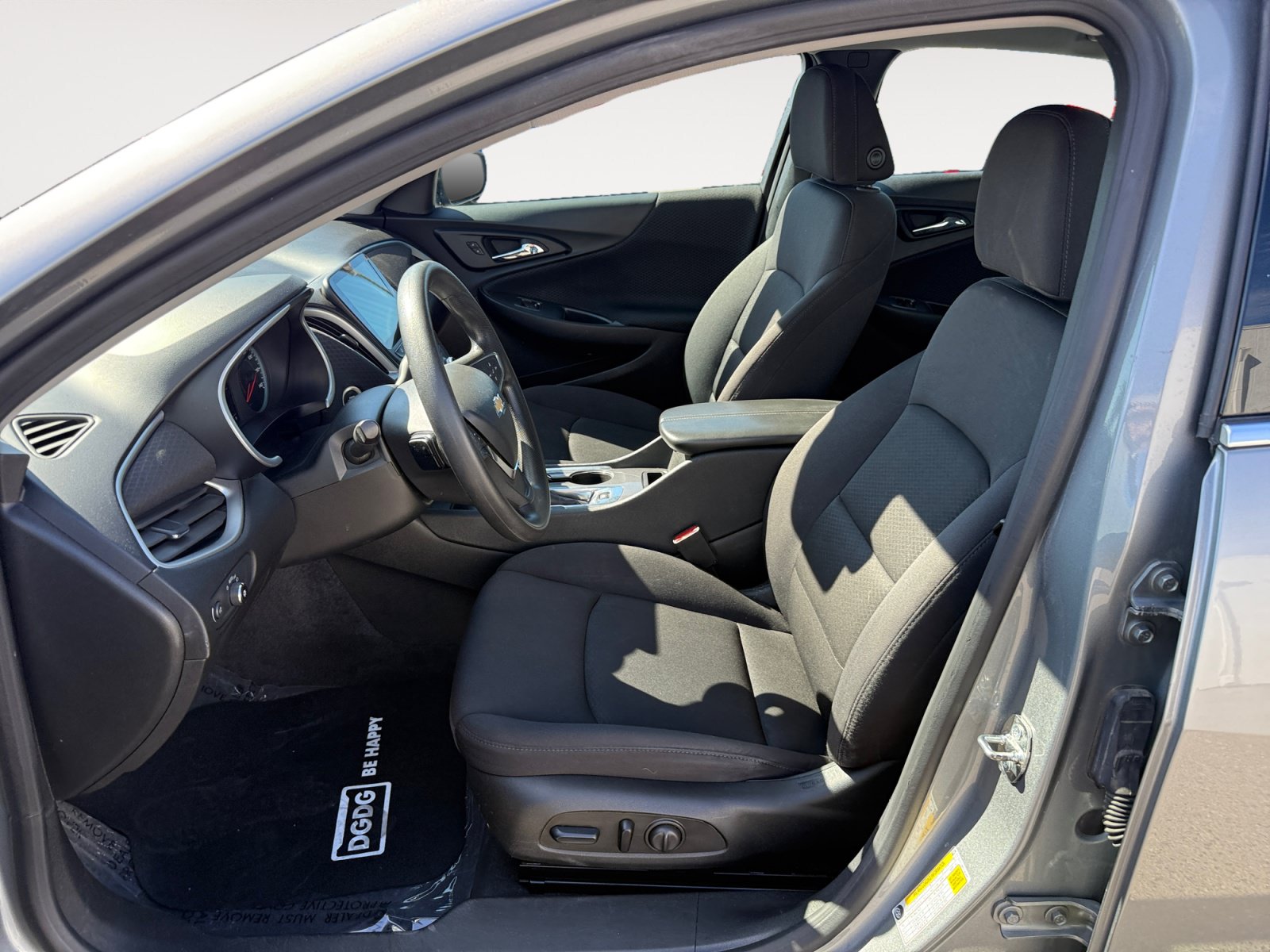 Used 2023 Chevrolet Malibu LT FWD image 10