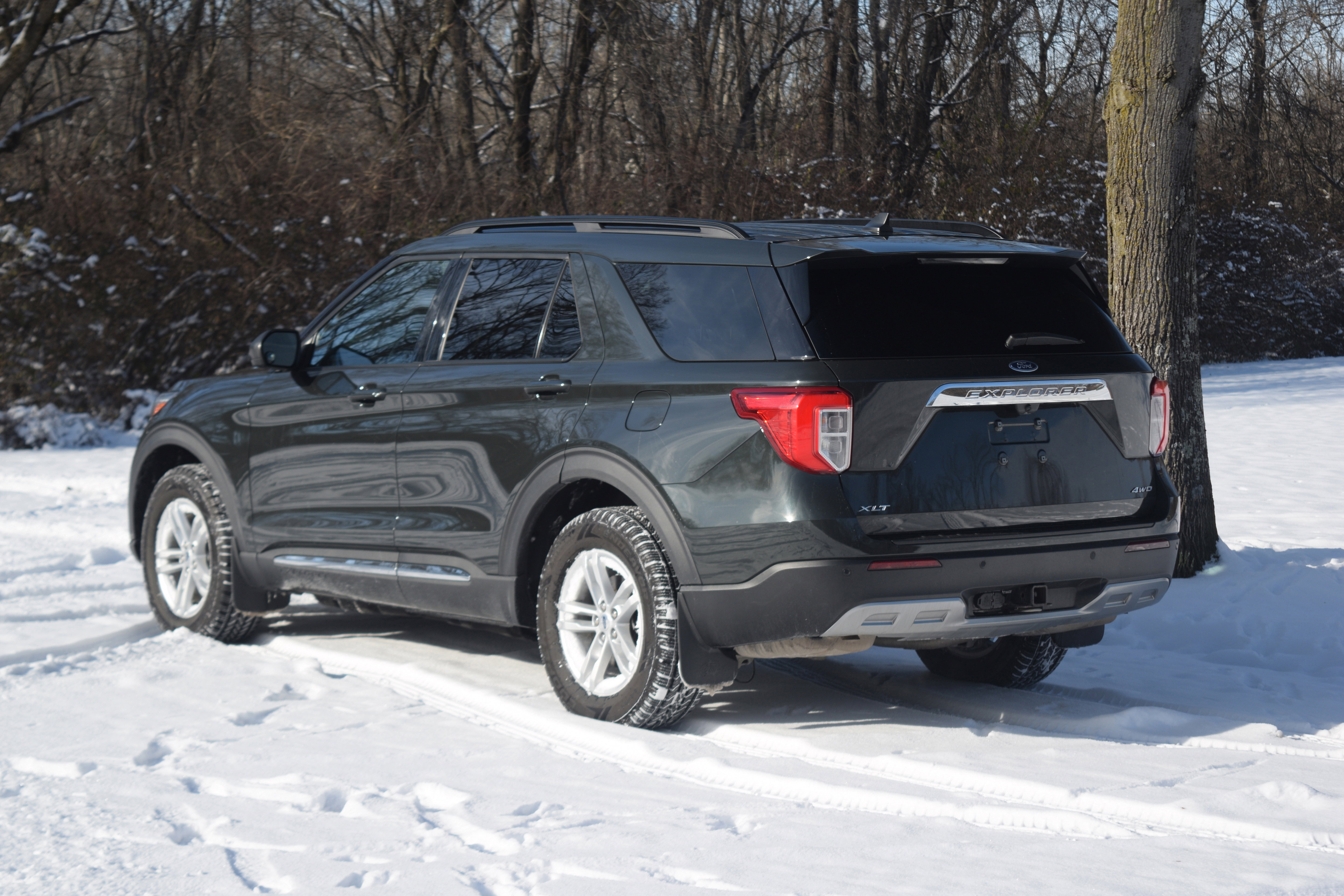 Used 2023 Ford Explorer XLT w/ Equipment Group 202A image 25